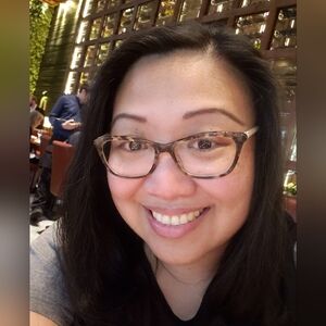 Meet your Posher, Elisa